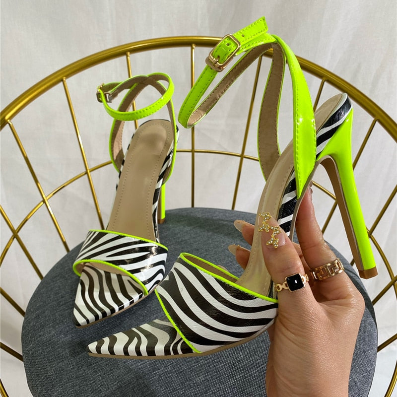 2022 Silver Cut Put Sandals Open Toe Stiletto Twist Buckle Strap Women Sandals High Heels Slingback Summer Ladies Party Shoes